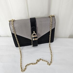 Inzi Vegan Leather Black and Gray Embossed Crocodile Chain With Lock Handbag